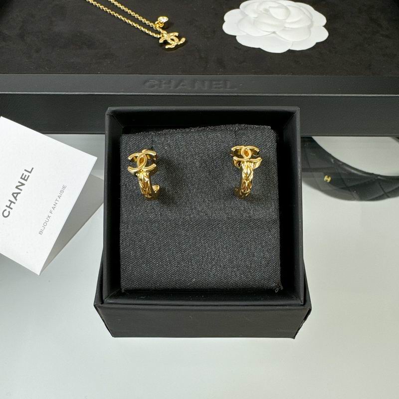 Chanel Earring 04yxs375